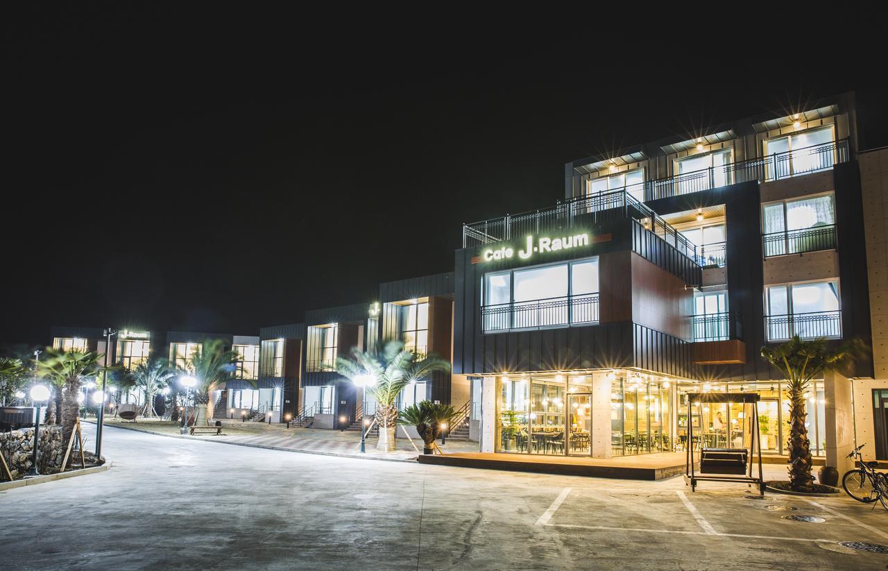 J Raum Resort Seogwipo Ngoại thất bức ảnh