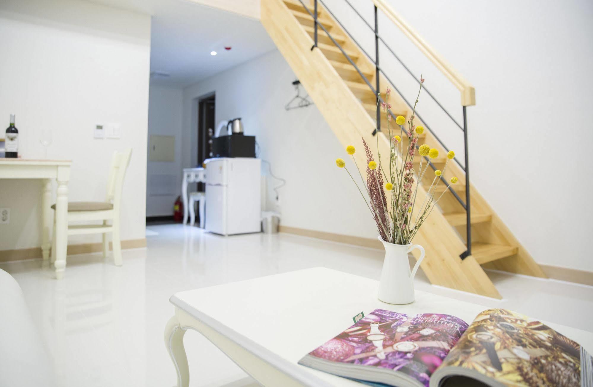 J Raum Resort Seogwipo Ngoại thất bức ảnh
