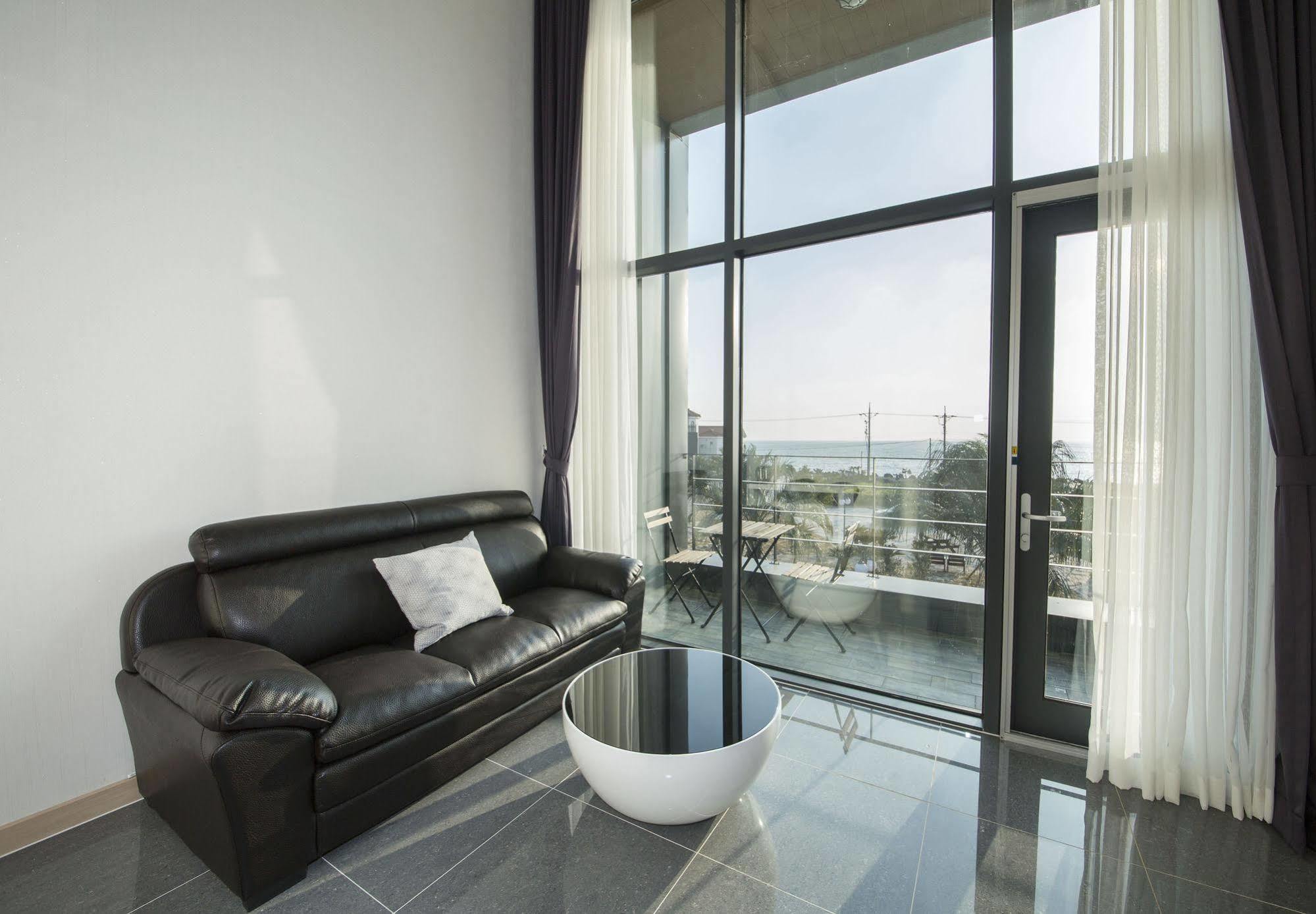 J Raum Resort Seogwipo Ngoại thất bức ảnh